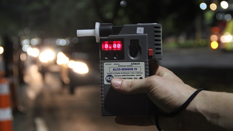 Mobilização da Lei Seca aborda 4,4 mil motoristas em uma noite no Rio Grande do Sul 1 Studio Notícias | Studio TV Mobilização da Lei Seca aborda 4,4 mil motoristas em uma noite no Rio Grande do Sul