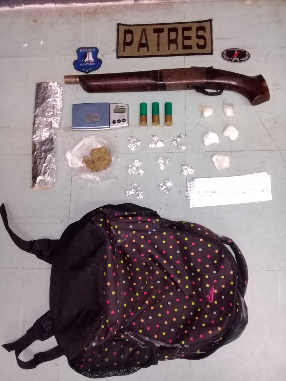 BM prende homem por porte ilegal de arma de fogo e tráfico de drogas em Bento 1 Studio Notícias | Studio TV BM prende homem por porte ilegal de arma de fogo e tráfico de drogas em Bento