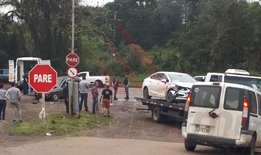 Studio Notícias | Studio TV Grave acidente de trânsito em Nova Bassano deixa feridos