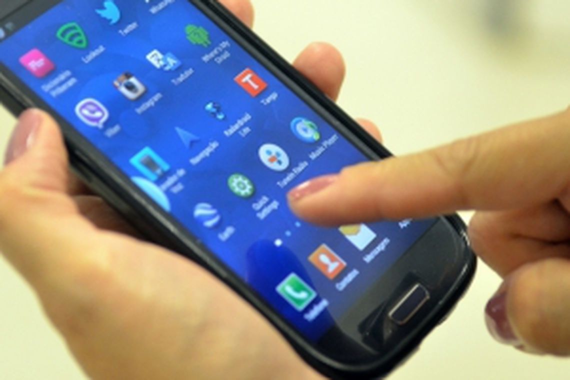 Studio Notícias | Studio TV Celulares irregulares serão notificados a partir deste domingo