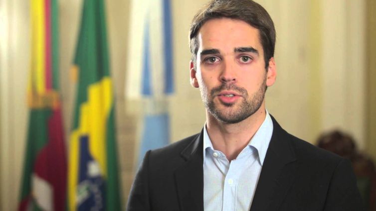 Studio Notícias | Studio TV Eduardo Leite é eleito governador do Rio Grande do Sul