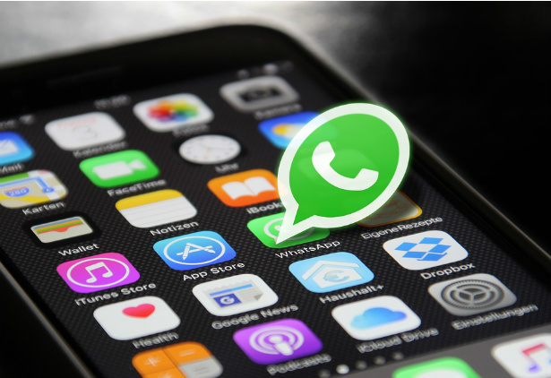 Studio Notícias | Studio TV WhatsApp anuncia limite de encaminhamento de mensagens para cinco destinatários