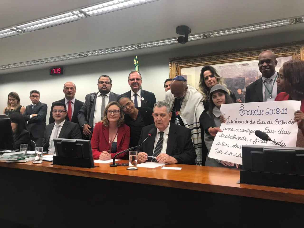 Câmara aprova direito de aluno se ausentar de prova por crença religiosa 1 Studio Notícias | Studio TV Câmara aprova direito de aluno se ausentar de prova por crença religiosa