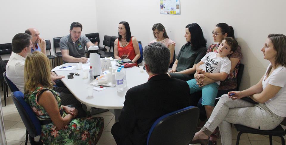Reunião debate a criação do Conselho Municipal da Pessoa com Deficiência em Veranópolis 1 Studio Notícias | Studio TV Reunião debate a criação do Conselho Municipal da Pessoa com Deficiência em Veranópolis