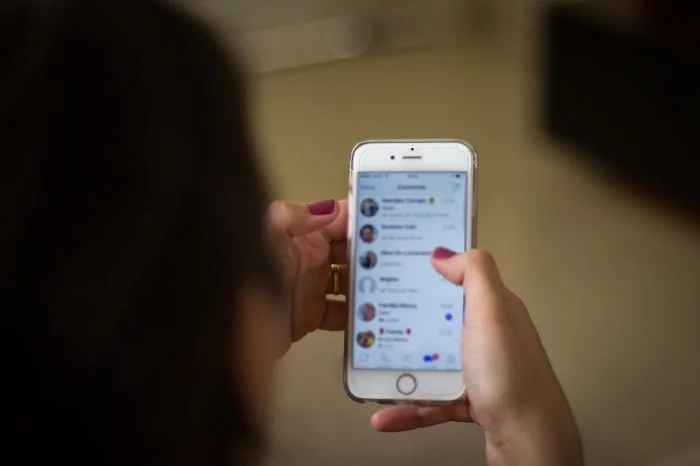 Studio Notícias | Studio TV Clonagem de WhatsApp para roubar dinheiro já afeta mais de 5 mil pessoas