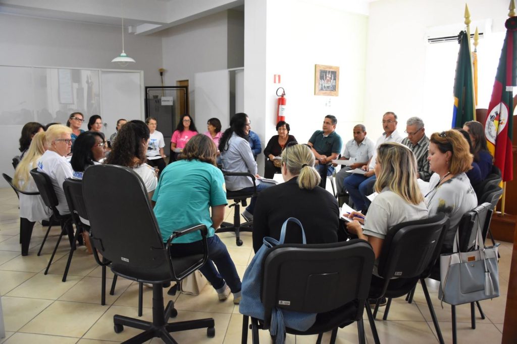 Studio Notícias | Studio TV Principais demandas da população idosa são debatidas em pré-conferência em Veranópolis