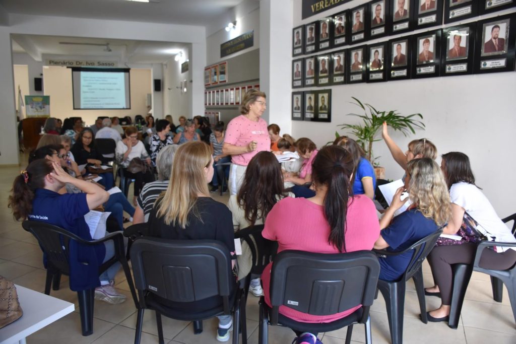 Studio Notícias | Studio TV Principais demandas da população idosa são debatidas em pré-conferência em Veranópolis