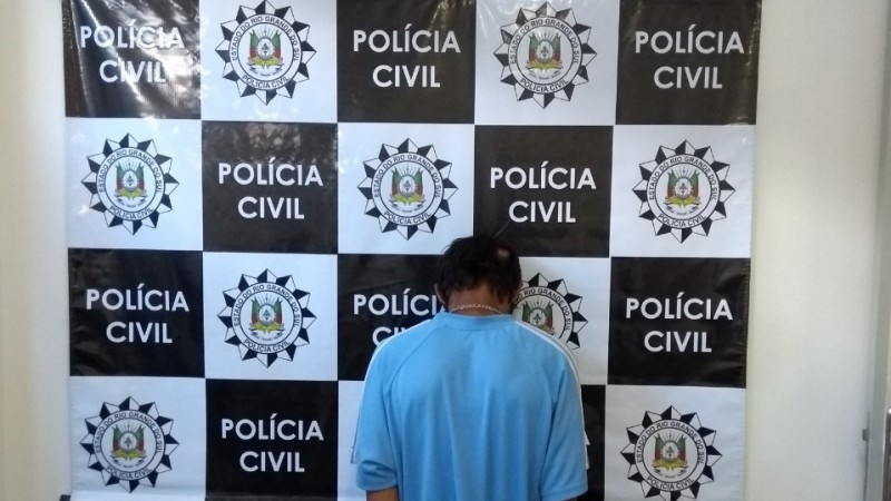 Em Caxias do Sul, homem foragido do sistema prisional é preso em flagrante por tráfico de drogas 1 Studio Notícias | Studio TV Em Caxias do Sul, homem foragido do sistema prisional é preso em flagrante por tráfico de drogas