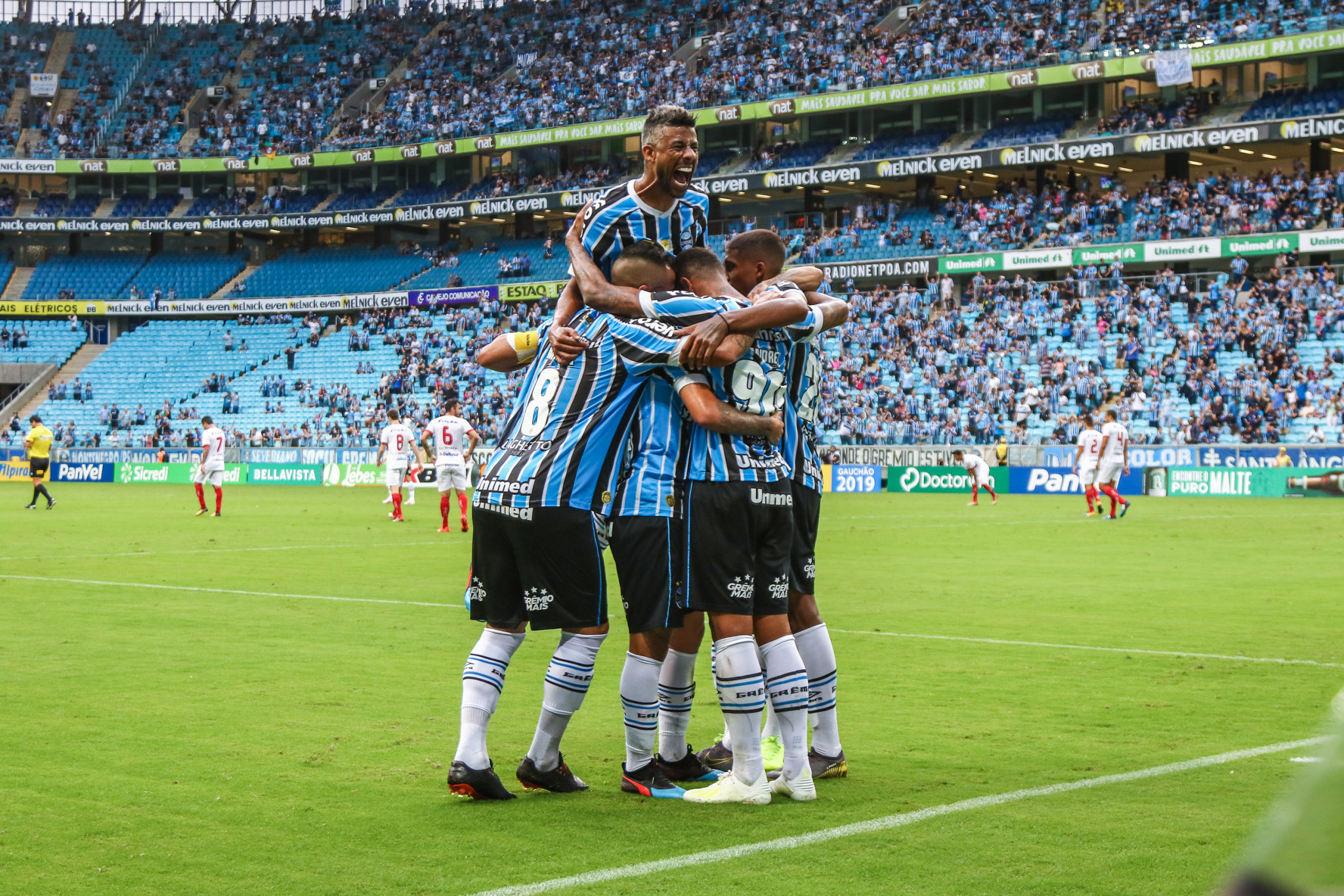 Studio Notícias | Studio TV Grêmio goleia o São Luiz e se classifica para a final do Gauchão