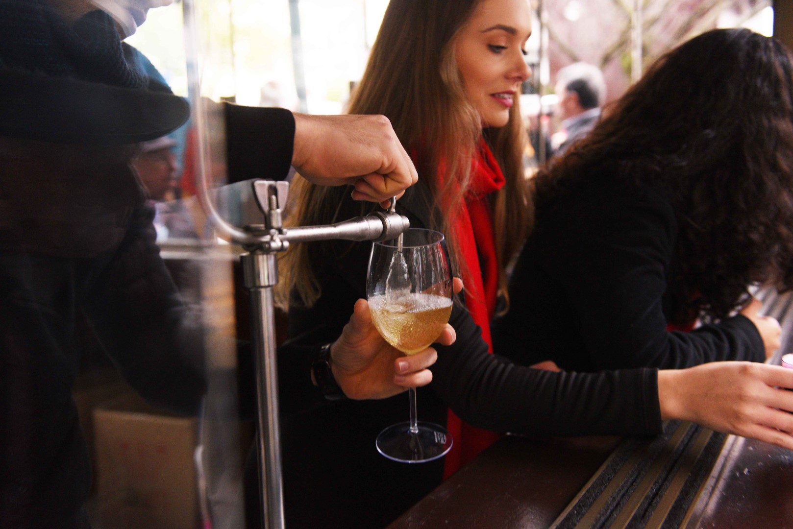 Studio Notícias | Studio TV Bento Gonçalves vive momento histórico com a volta do vinho encanado