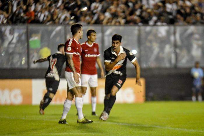 Studio Notícias | Studio TV Pontos perdidos - Vasco 2x1 Internacional (Campeonato Brasileiro - 8ª Rodada)