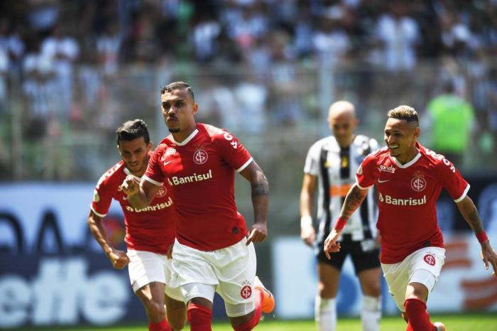 Studio Notícias | Studio TV Reservas no G-4 - Atlético-MG 1x3 Internacional (Campeonato Brasileiro - 19ª Rodada)