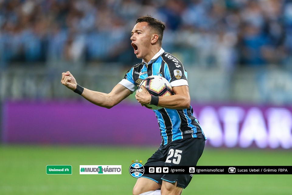 Studio Notícias | Studio TV Grêmio copeiro e peleador! - Grêmio 1x1 Flamengo (Semifinal - Copa Libertadores da América - ida)