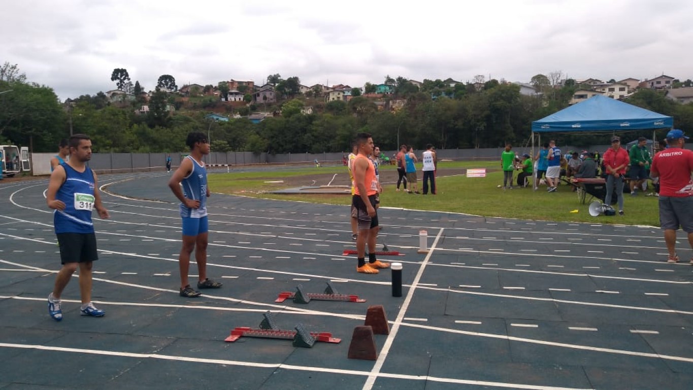Studio Notícias | Studio TV Funcionário do Hospital Tacchini conquista medalhas em prova atlética paralímpica