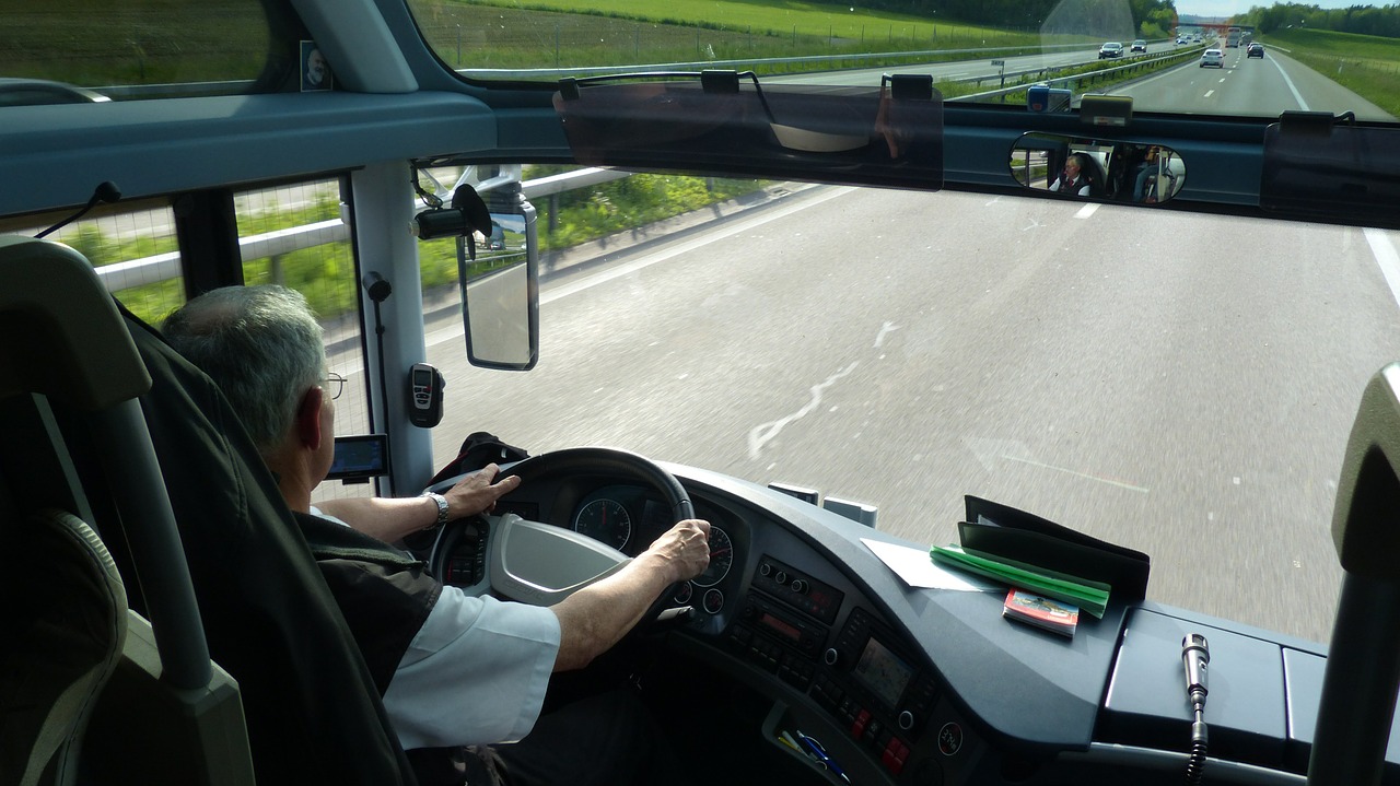 Studio Notícias | Studio TV Passagem digital dos ônibus intermunicipais estreia no RS