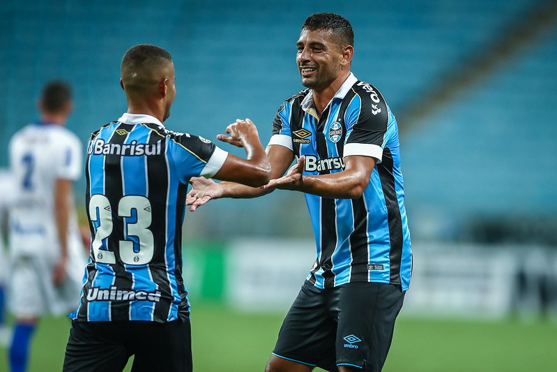 Studio Notícias | Studio TV Beeeeem tranquilo! - Grêmio 5x0 Esportivo (Campeonato Gaúcho - 4ª Rodada - 1º Turno)