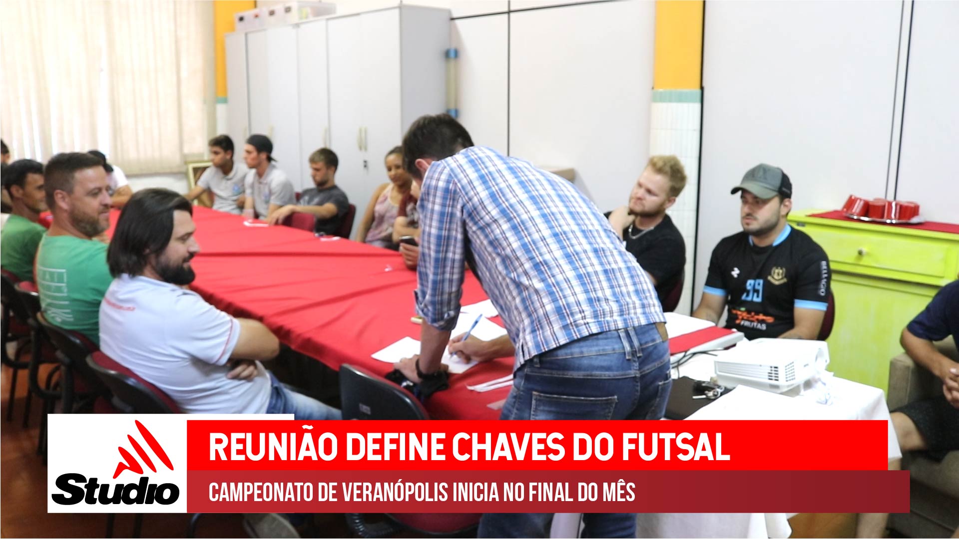 Studio Notícias | Studio TV Studio TV | Reunião sorteia chaves do Campeonato de Futsal de Veranópolis 2020