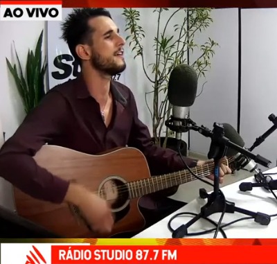 Studio Notícias | Studio TV Nesta quinta-feira será transmitida nos canais da Studio a live solidária com Vini Borges