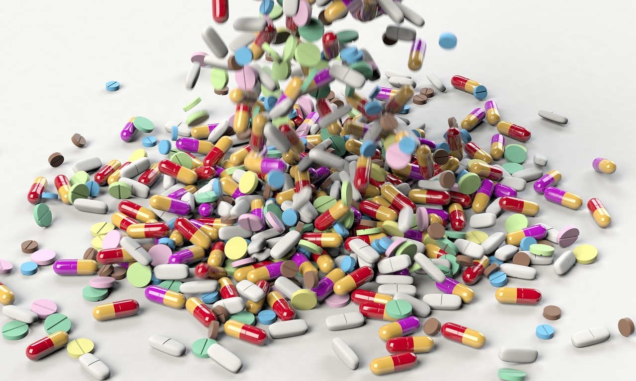 Studio Notícias | Studio TV Dia Nacional do Uso Racional de Medicamentos alerta para os perigos da automedicação