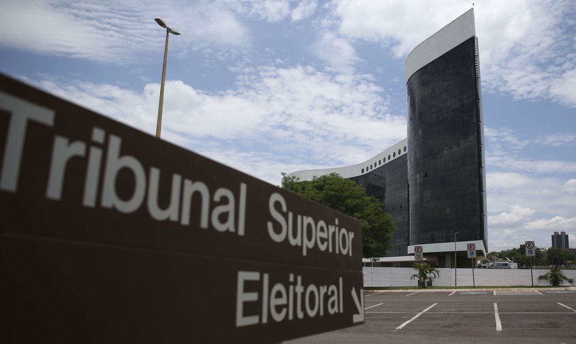 Studio Notícias | Studio TV TSE confirma suspensão de consequências para quem não votou em 2020