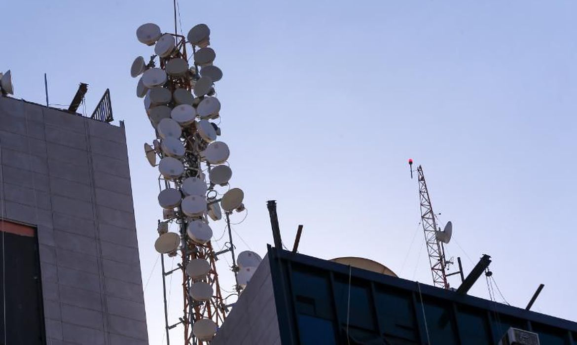 Studio Notícias | Studio TV Oi fecha acordo para venda e pode virar operadora de redes