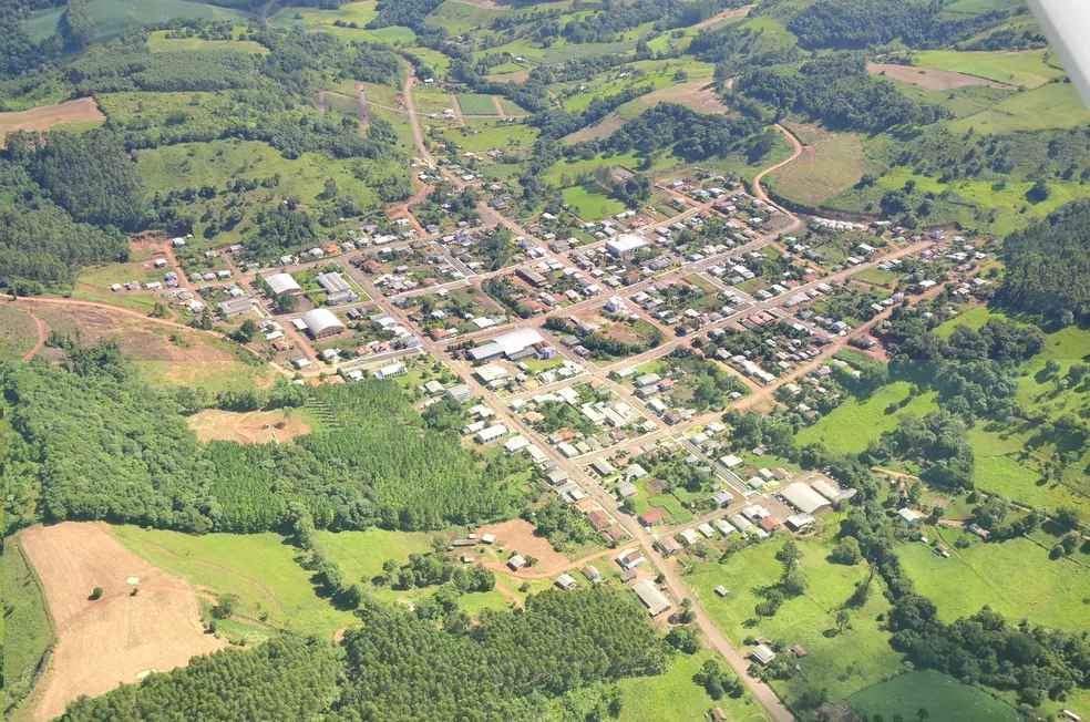 Studio Notícias | Studio TV Após empate nas eleições em cidade do SC, candidato é eleito prefeito por ser dois meses mais velho que adversário