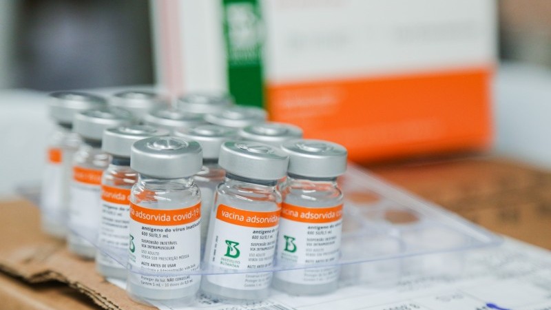 Mais 84 mil doses da vacina CoronaVac chegam ao RS ainda nesta quarta-feira 1 Studio Notícias | Studio TV Mais 84 mil doses da vacina CoronaVac chegam ao RS ainda nesta quarta-feira