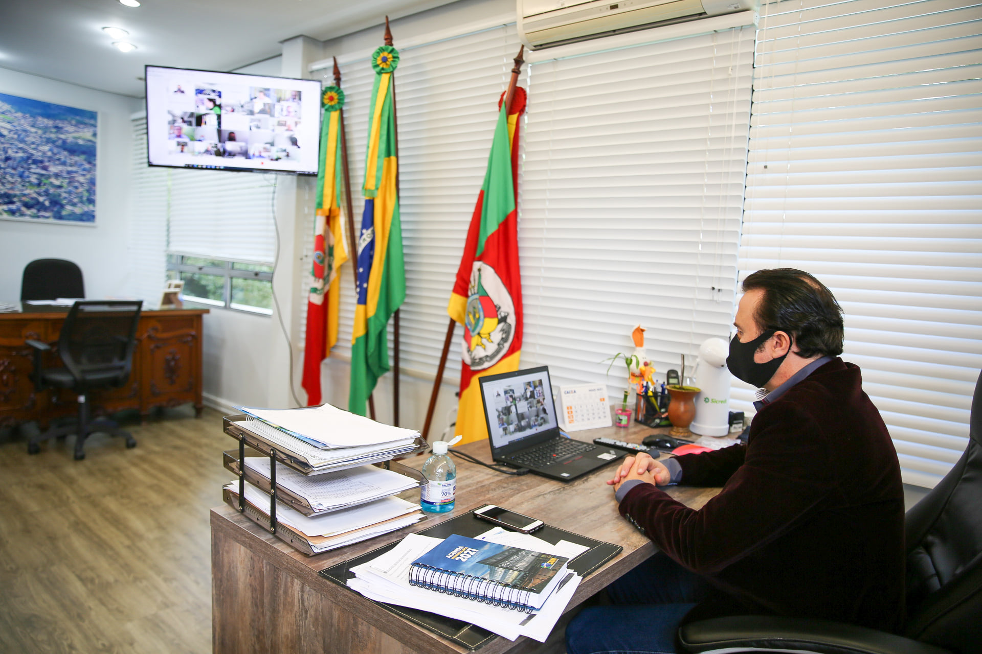Prefeitos da Serra Gaúcha alinham execução de medidas de combate à pandemia 1 Studio Notícias | Studio TV Prefeitos da Serra Gaúcha alinham execução de medidas de combate à pandemia