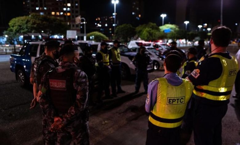 Studio Notícias | Studio TV Fiscalização interdita casa de festas com 400 pessoas na capital