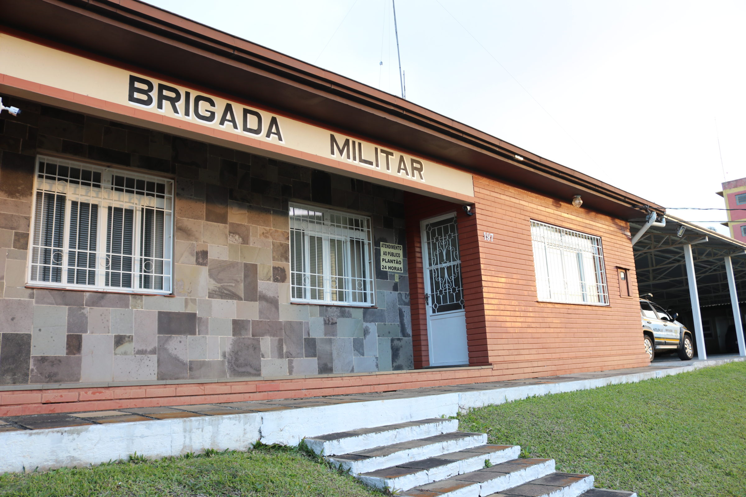 Brigada Militar apreende drogas e dinheiro no Bairro São Peregrino, em Veranópolis 1 Studio Notícias | Studio TV Brigada Militar apreende drogas e dinheiro no Bairro São Peregrino, em Veranópolis