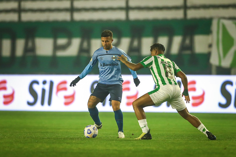 O Grêmio será rebaixado! - Juventude 2x0 Grêmio (Campeonato Brasileiro - 8ª Rodada) 1 Studio Notícias | Studio TV O Grêmio será rebaixado! - Juventude 2x0 Grêmio (Campeonato Brasileiro - 8ª Rodada)