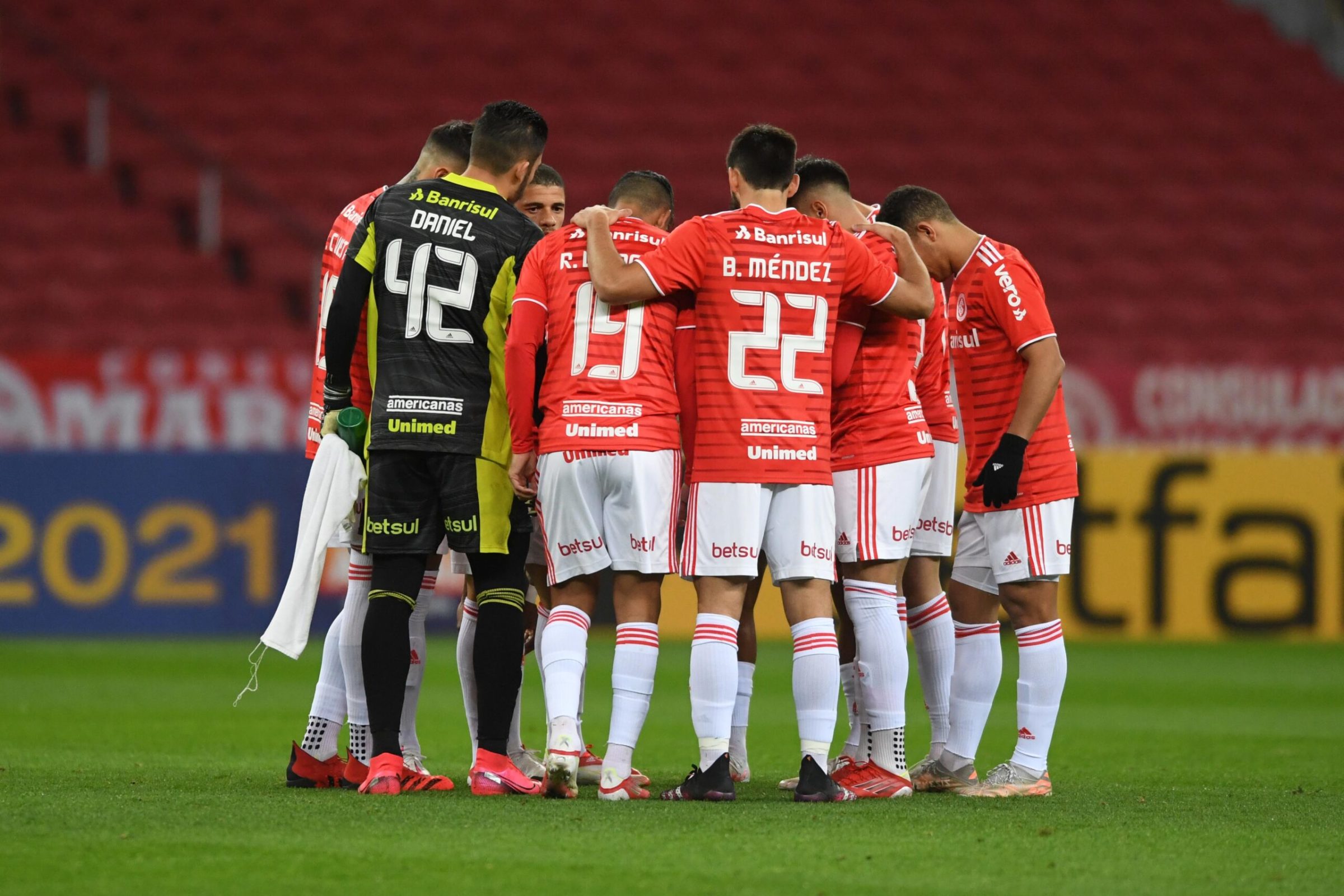 Consistência defensiva - Internacional 1x0 Juventude (Campeonato Brasileiro - 12ª Rodada) 1 Studio Notícias | Studio TV Consistência defensiva - Internacional 1x0 Juventude (Campeonato Brasileiro - 12ª Rodada)