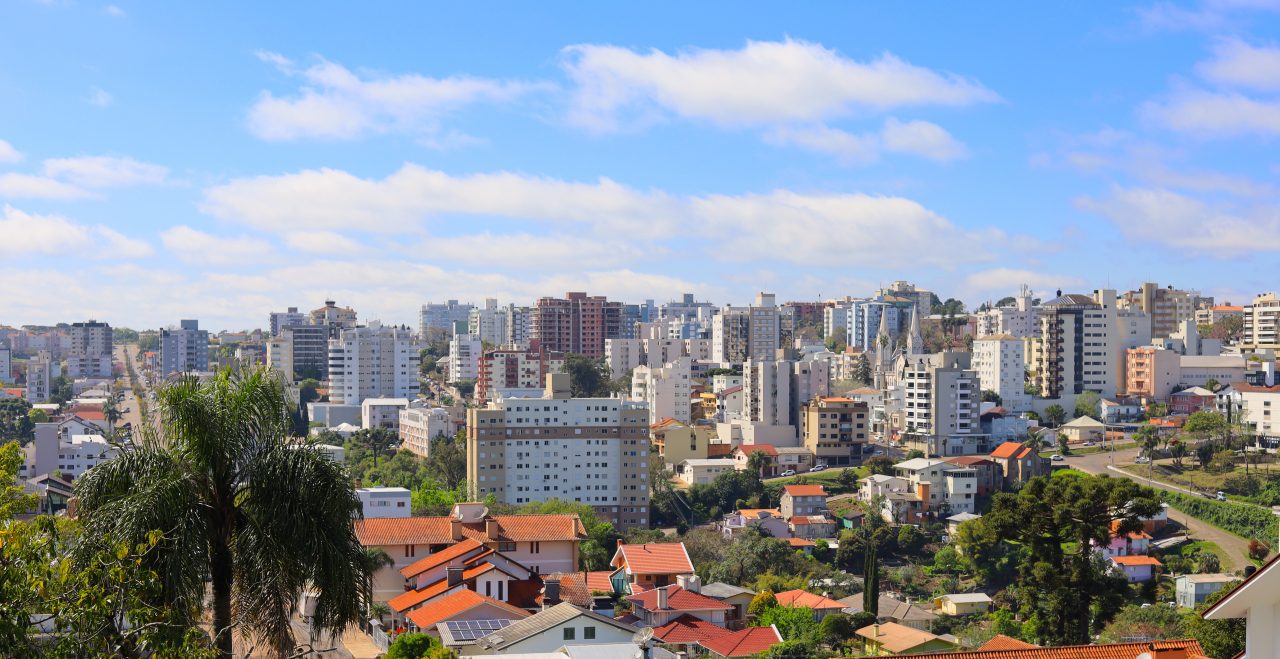 Domingo de calor intenso e sol com nuvens em todo o Rio Grande do Sul 1 Studio Notícias | Studio TV Domingo de calor intenso e sol com nuvens em todo o Rio Grande do Sul