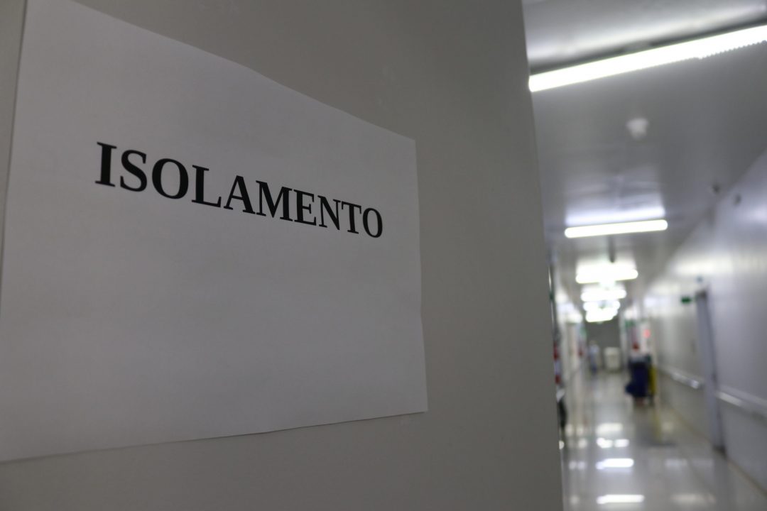 hospital, isolamento, covid-19