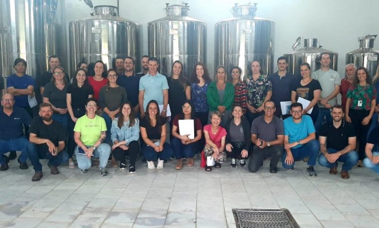 Studio Notícias | Studio TV <strong>Fiscais agropecuários do Estado participam de curso em Caxias do Sul</strong>