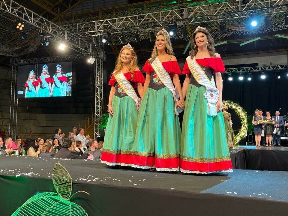 Trajes de passeio de divulgação da XI Femaçã serão apresentados nesta quinta-feira 1 Studio Notícias | Studio TV Trajes de passeio de divulgação da XI Femaçã serão apresentados nesta quinta-feira