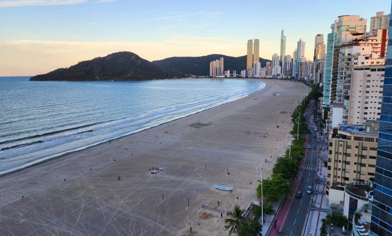 Studio Notícias | Studio TV Turista argentino morre afogado em Balneário Camboriú; outras 2 pessoas são arrastadas por correnteza
