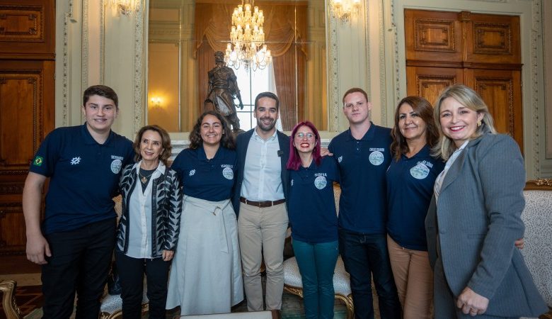 Studio Notícias | Studio TV Governador recebe estudantes de Bagé premiados pela Nasa