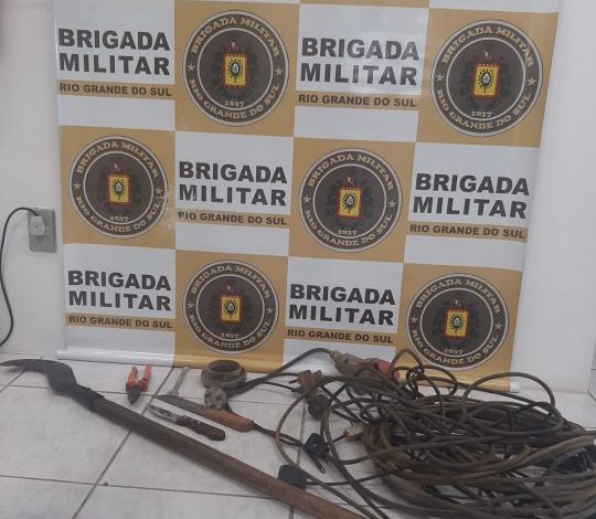 Studio Notícias | Studio TV Brigada Militar de Picada Café prende homem por furto de fios
