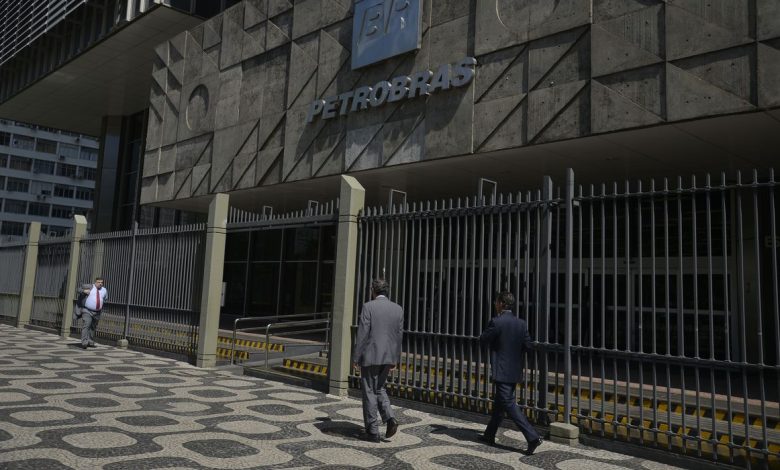 Studio Notícias | Studio TV Petrobras aprova pagamento de R$ 20 bilhões aos acionistas