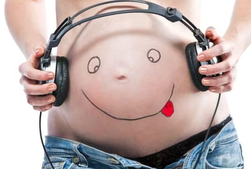 Ouvir música na gravidez ajuda o bebê a falar e ouvir melhor, diz estudo 1 Studio Notícias | Studio TV Ouvir música na gravidez ajuda o bebê a falar e ouvir melhor, diz estudo