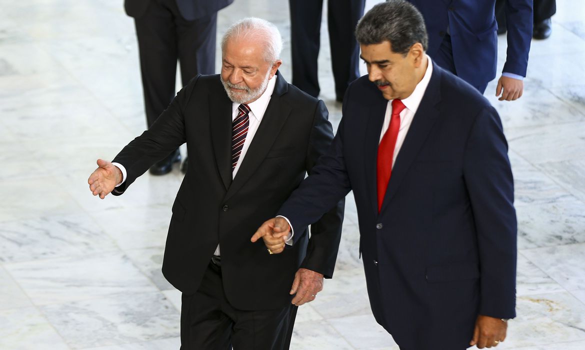 Venezuela acusa Brasil de desinformar a comunidade internacional em meio a tensões diplomáticas 1 Studio Notícias | Studio TV Venezuela acusa Brasil de desinformar a comunidade internacional em meio a tensões diplomáticas