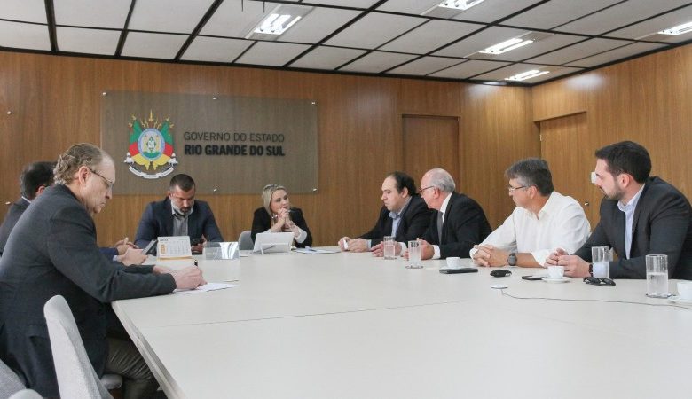 Studio Notícias | Studio TV Governo dá sequência às negociações para nova tabela de remuneração do IPE Saúde