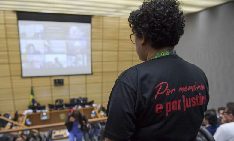 Studio Notícias | Studio TV Boate Kiss: relator vota por prisão de acusados; julgamento é suspenso