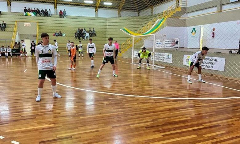 Studio Notícias | Studio TV AAV sai na frente mas não segura o MGA Games e empata pelo Estadual Sub-17
