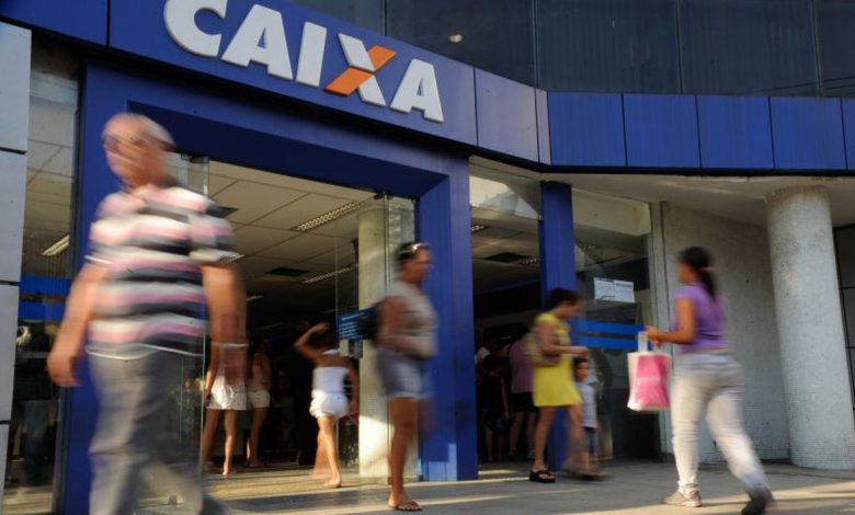 Studio Notícias | Studio TV Bancos não abrem para atendimento ao público no Corpus Christi