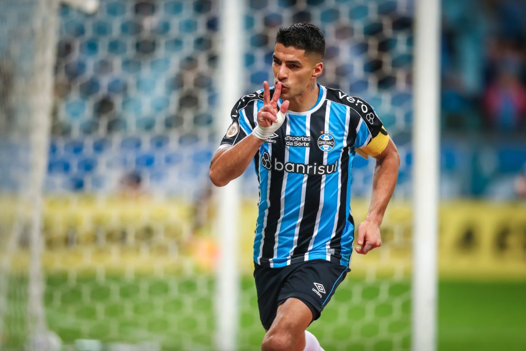 Vice-presidente de futebol do Grêmio nega pedido de aposentadoria de Suárez 1 Studio Notícias | Studio TV Vice-presidente de futebol do Grêmio nega pedido de aposentadoria de Suárez