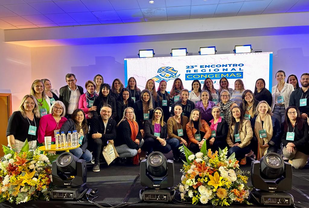 Diretoria do Coegemas – Amesne/RS participa de Encontro da Região Sul em Florianópolis 1 Studio Notícias | Studio TV Diretoria do Coegemas – Amesne/RS participa de Encontro da Região Sul em Florianópolis