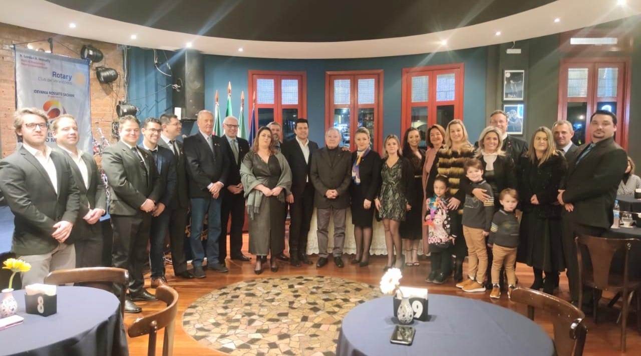 Rotary de Veranópolis tem nova diretoria para o período 2023-2024 1 Studio Notícias | Studio TV Rotary de Veranópolis tem nova diretoria para o período 2023-2024