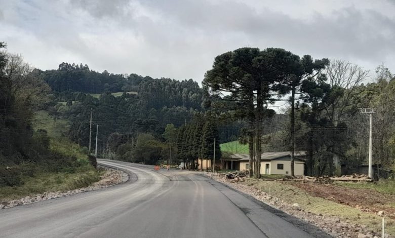 Studio Notícias | Studio TV Restam cerca de 3 km para a conclusão da pavimentação da ERS-126, entre Nova Araçá e Guabiju